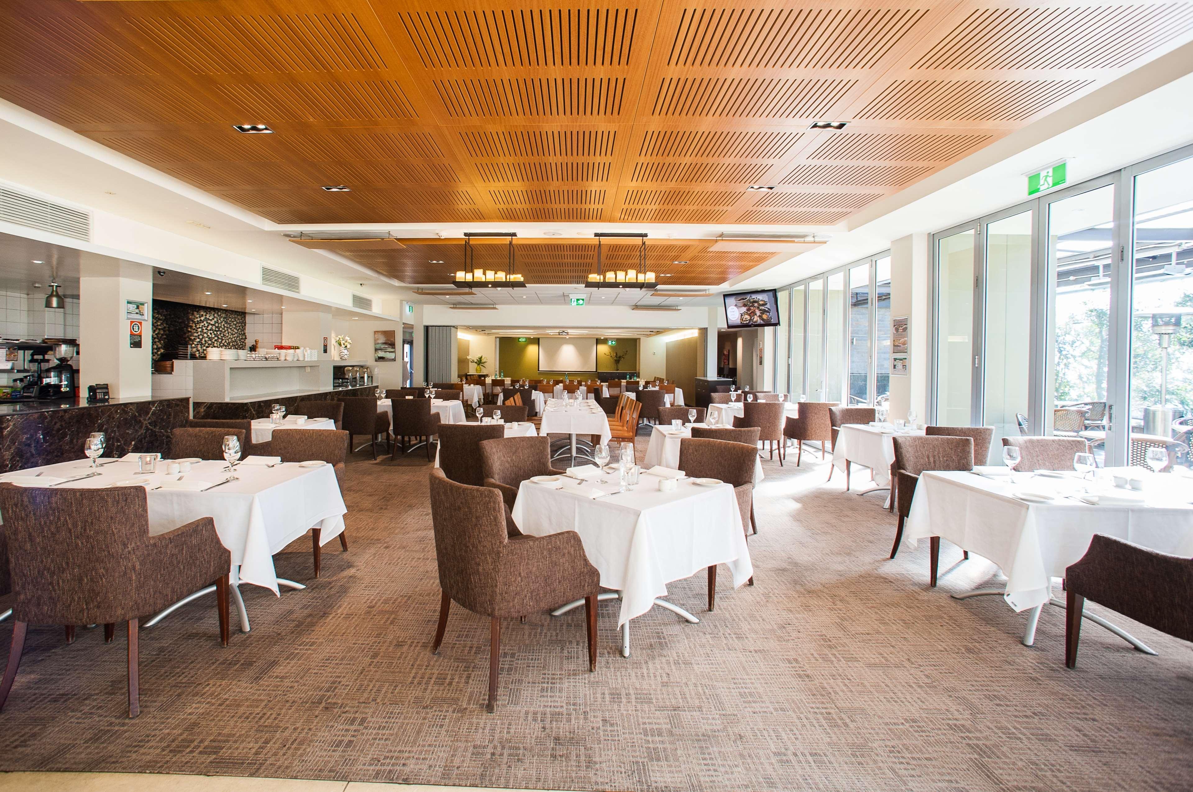Ramada Hotel & Suites By Wyndham Cabramatta Extérieur photo