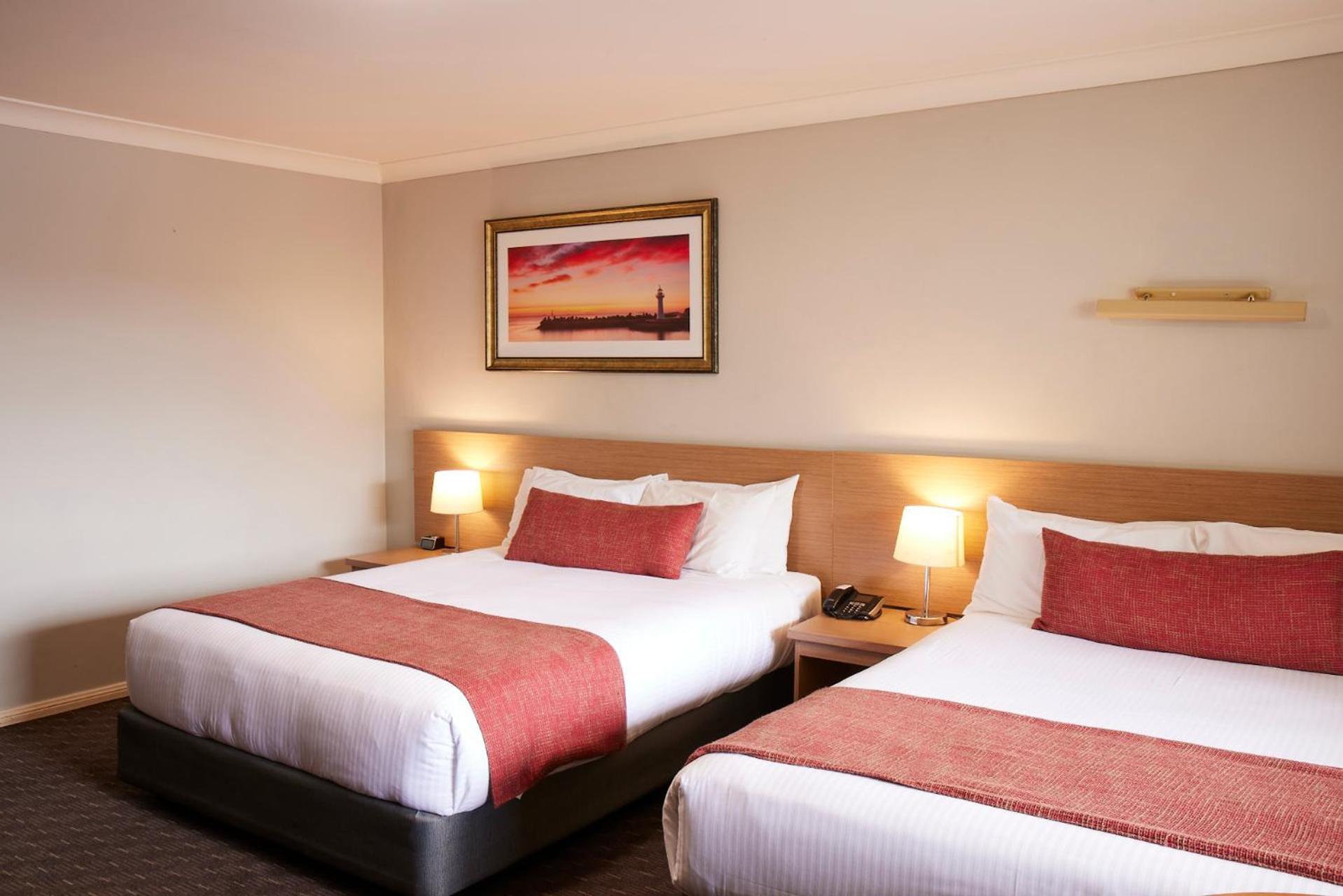 Ramada Hotel & Suites By Wyndham Cabramatta Extérieur photo