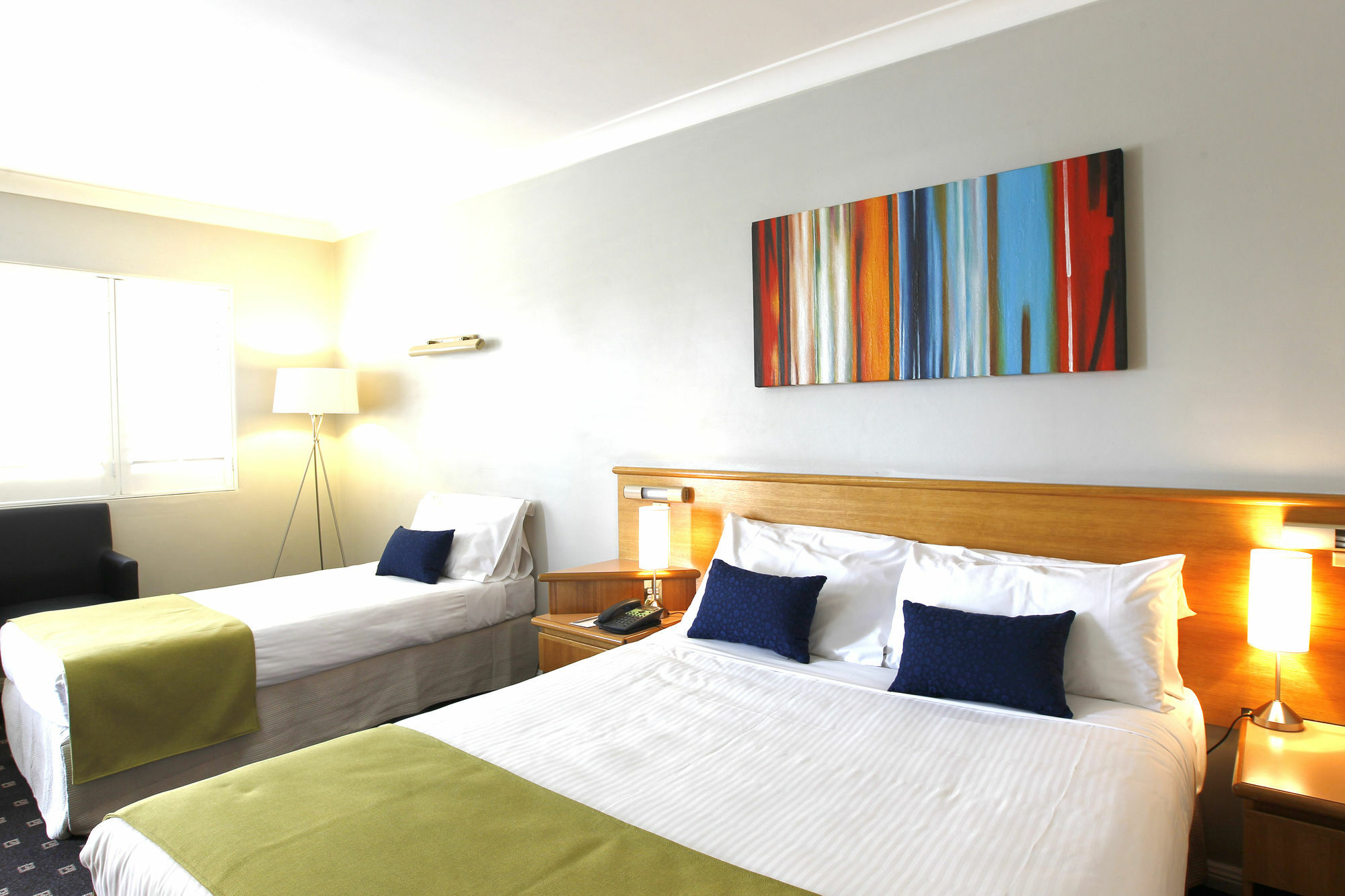 Ramada Hotel & Suites By Wyndham Cabramatta Extérieur photo